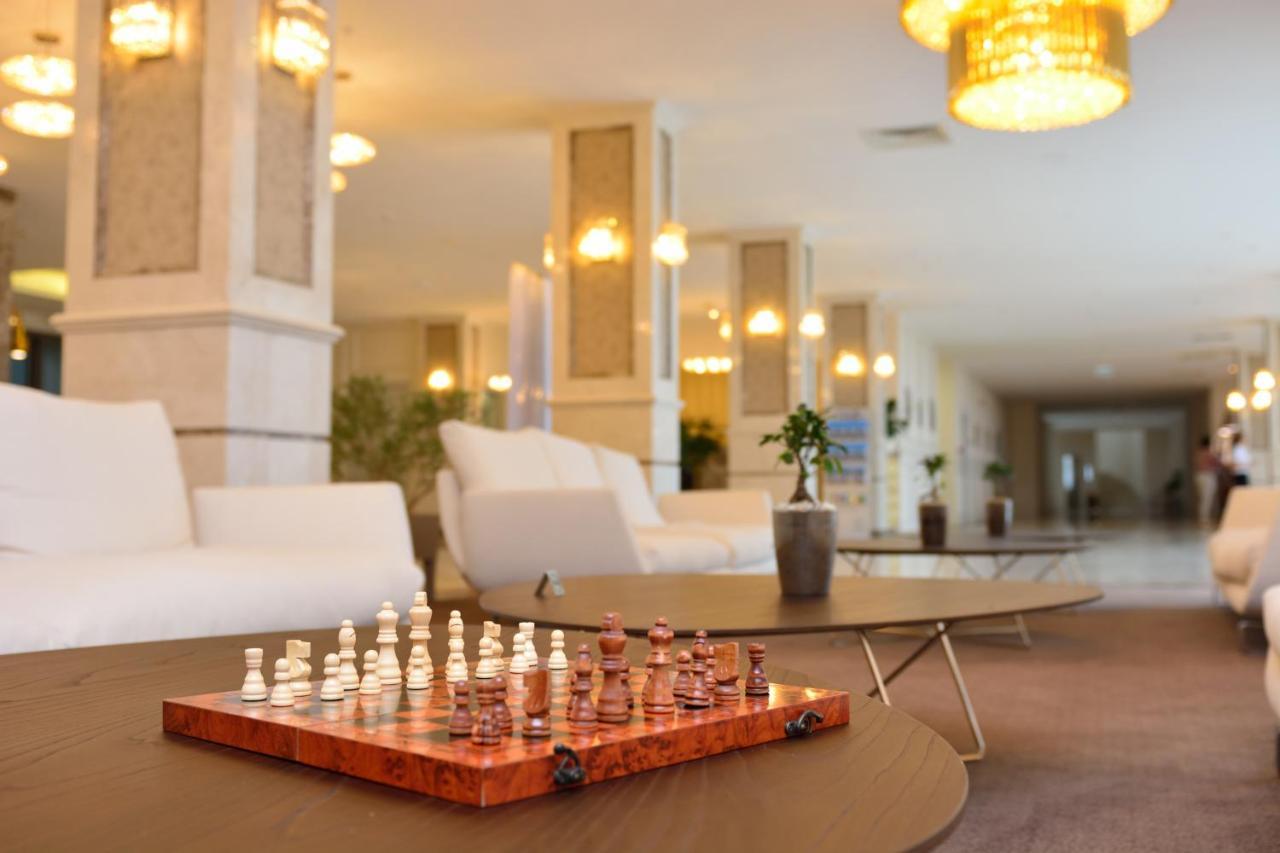 The Grand Gloria Hotel Батуми Екстериор снимка