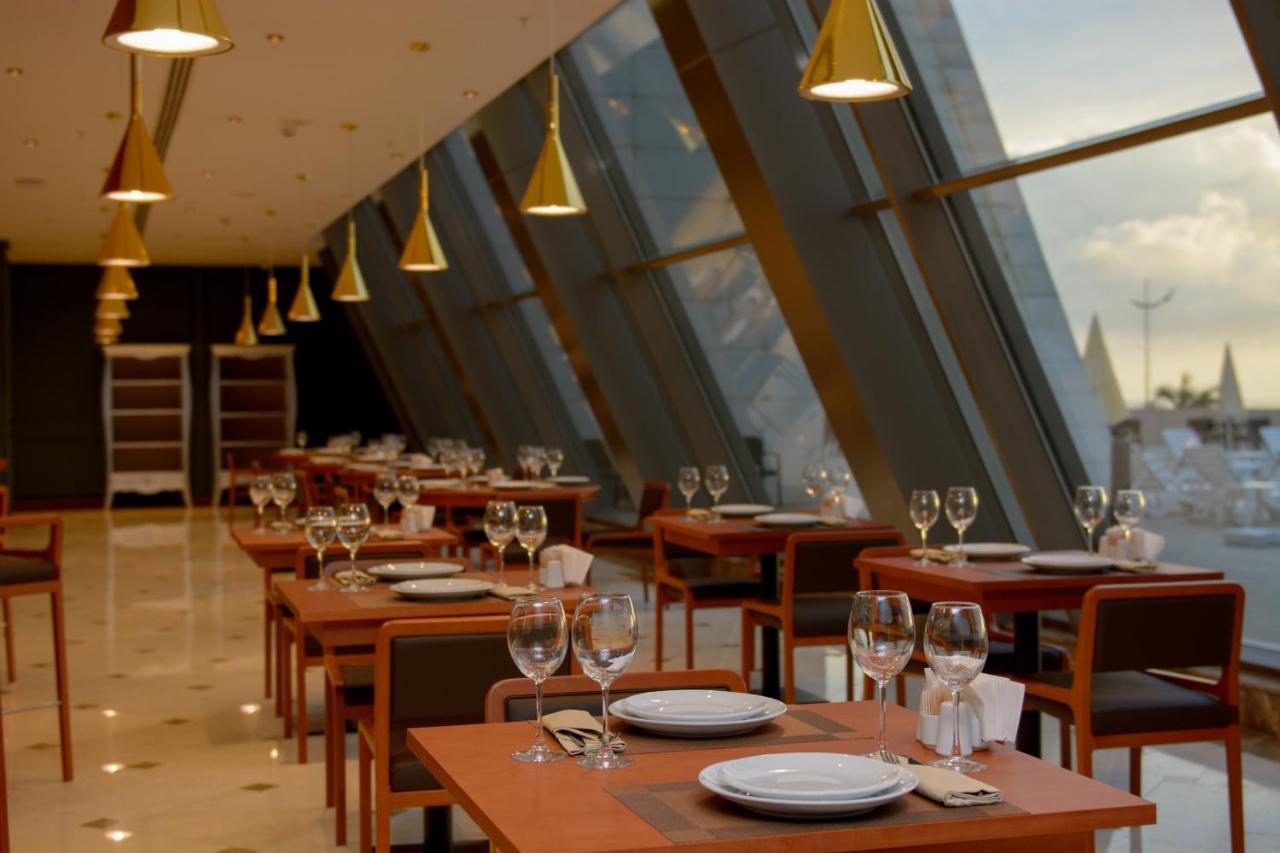 The Grand Gloria Hotel Батуми Екстериор снимка