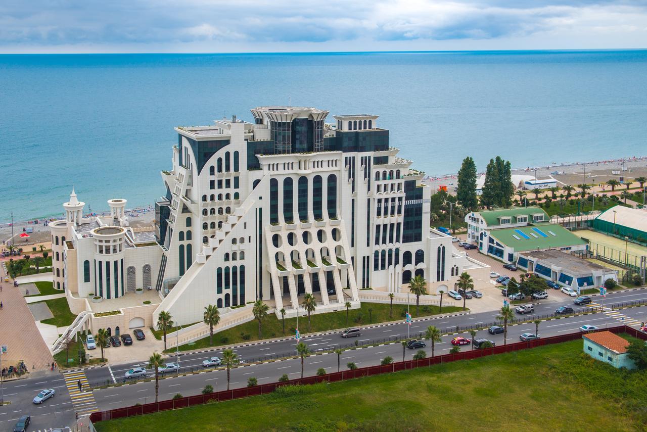 The Grand Gloria Hotel Батуми Екстериор снимка