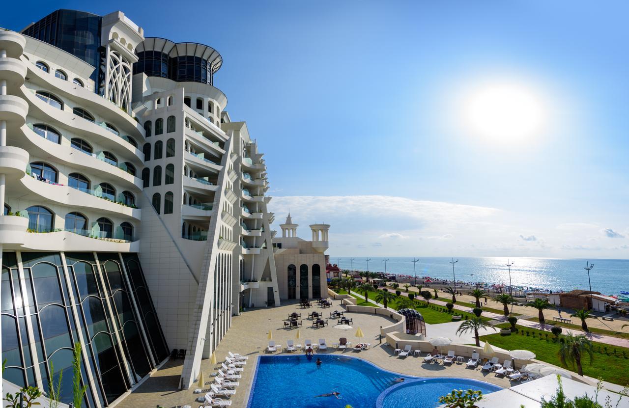 The Grand Gloria Hotel Батуми Екстериор снимка